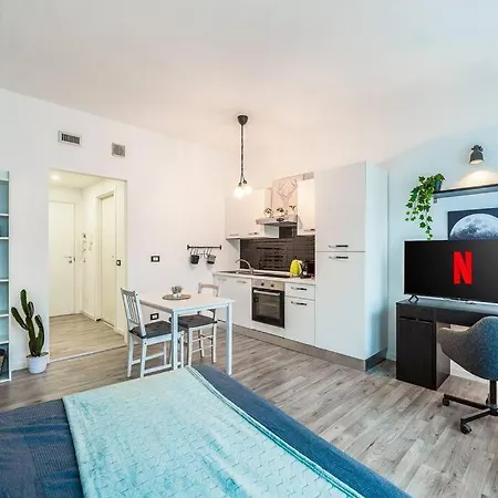아파트 2 Minutes From Station-exclusive Open Space