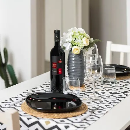 2 Minutes From Station-exclusive Open Space Apartamento